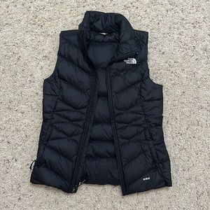 black north face vest